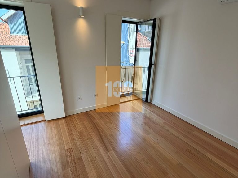 Town House for Sale in Matosinhos, Porto 25