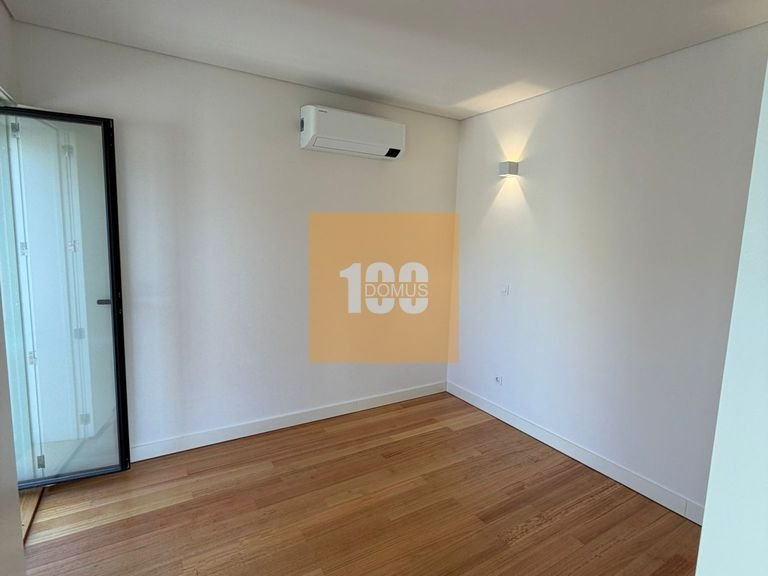 Town House for Sale in Matosinhos, Porto 27