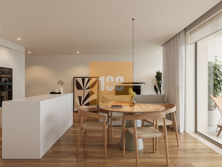 Apartment for Sale in Cedofeita, Santo Ildefonso, Sé, Miragaia, São Nicolau E Vitória, Porto 1