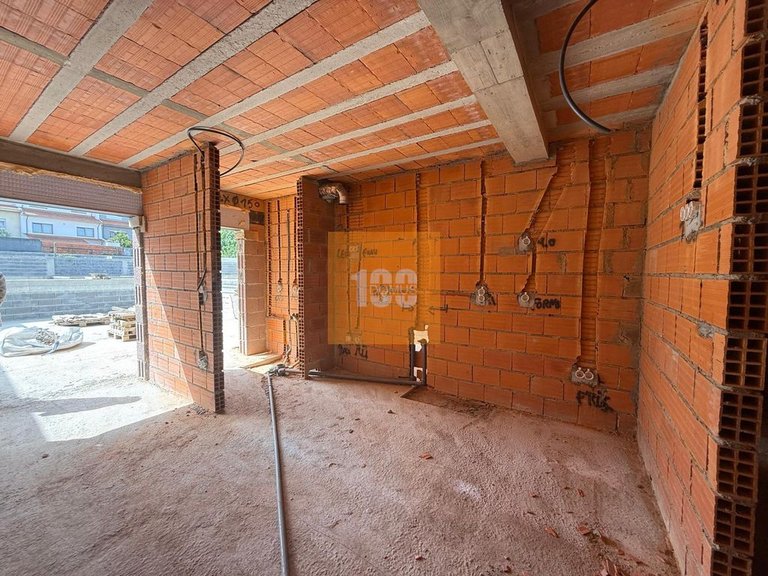 Apartment for Sale in São Mamede De Infesta, Porto 1