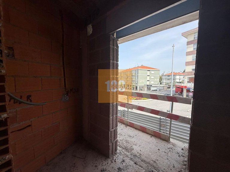 Apartment for Sale in São Mamede De Infesta, Porto 12