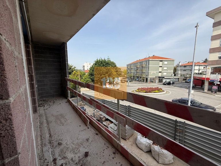 Apartment for Sale in São Mamede De Infesta, Porto 13