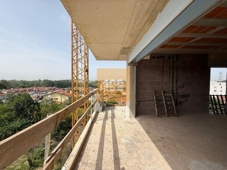 Apartment for Sale in São Mamede De Infesta, Porto 17