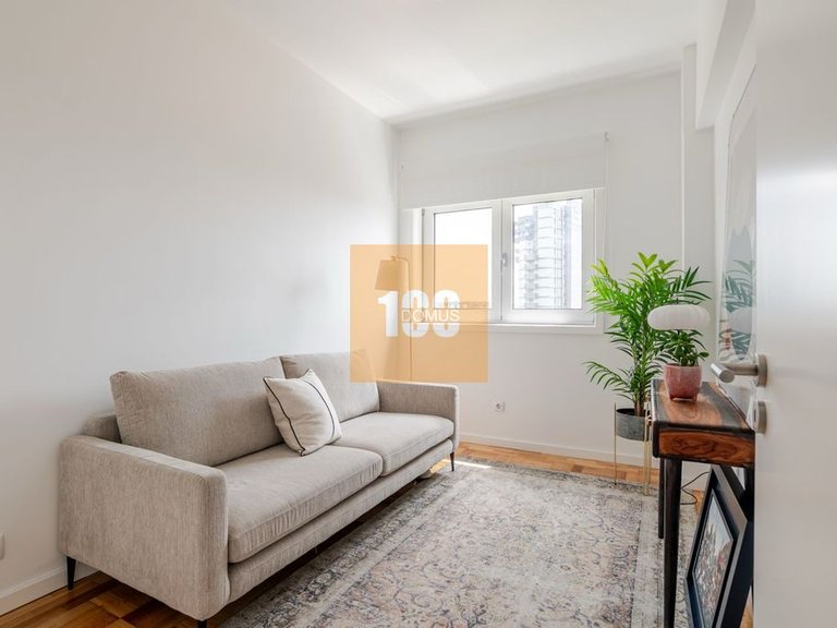 Apartment for Sale in Cedofeita, Santo Ildefonso, Sé, Miragaia, São Nicolau E Vitória, Porto 19