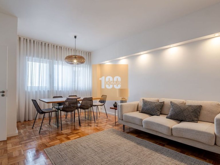 Apartment for Sale in Cedofeita, Santo Ildefonso, Sé, Miragaia, São Nicolau E Vitória, Porto 3