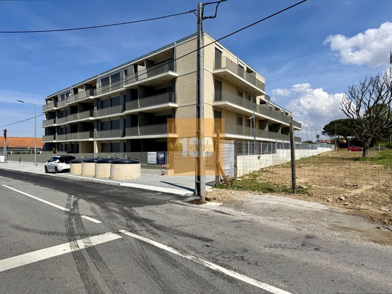 Apartment for Sale in São Felix Da Marinha, Porto 5