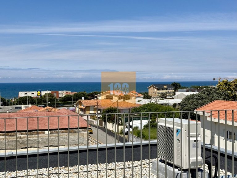 Apartment for Sale in São Felix Da Marinha, Porto 3