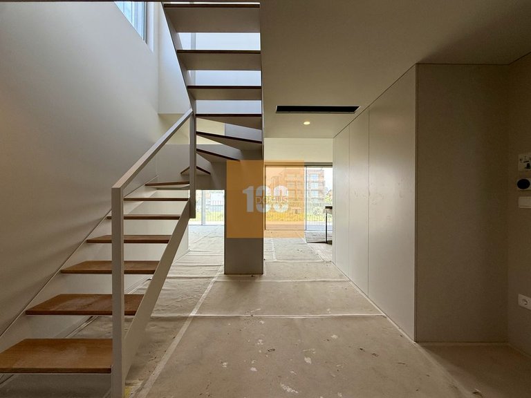 Apartment for Sale in São Felix Da Marinha, Porto 11