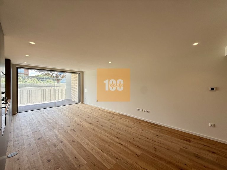 Apartment for Sale in São Felix Da Marinha, Porto 6