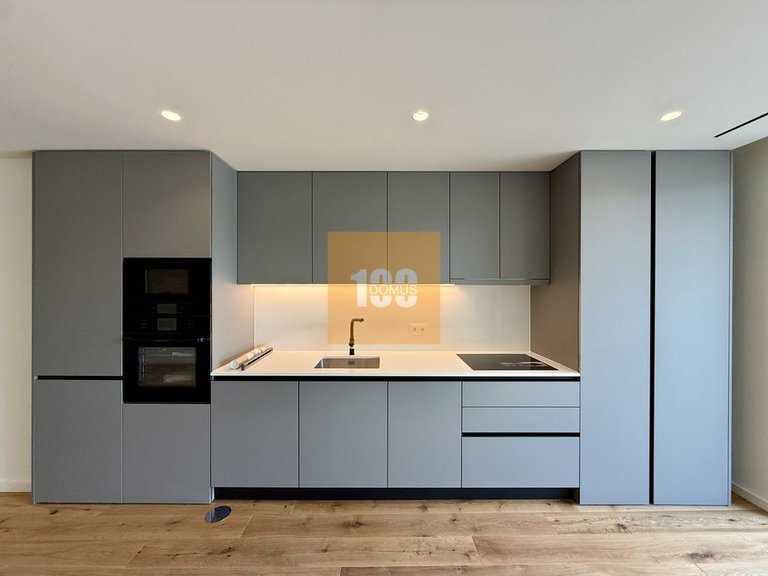 Apartment for Sale in São Felix Da Marinha, Porto 8