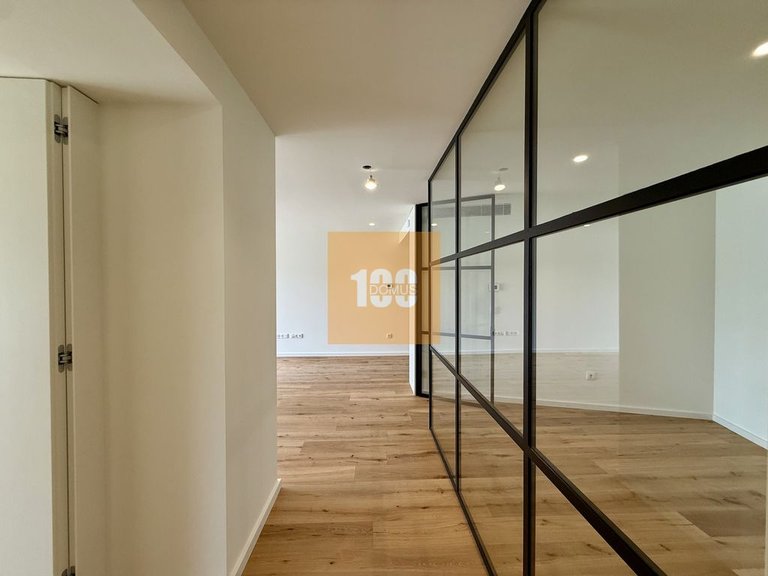 Apartment for Sale in São Felix Da Marinha, Porto 16