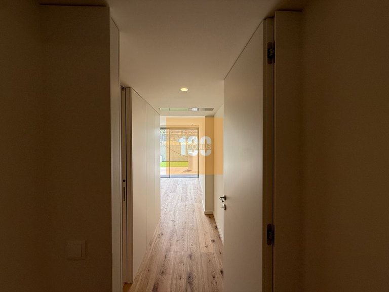 Apartment for Sale in São Felix Da Marinha, Porto 17