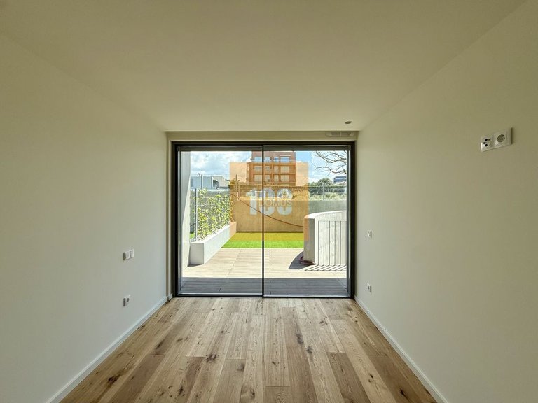 Apartment for Sale in São Felix Da Marinha, Porto 20