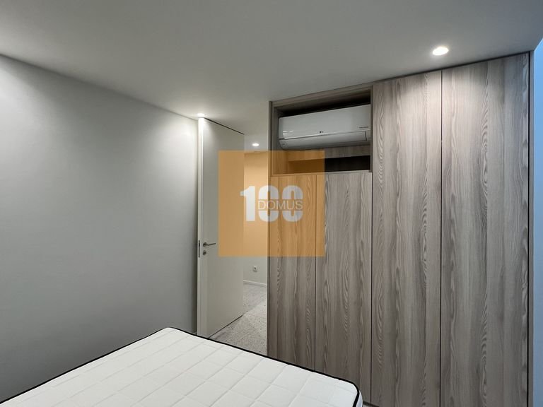 Apartment for Rent in Lordelo Do Ouro E Massarelos, Porto 11