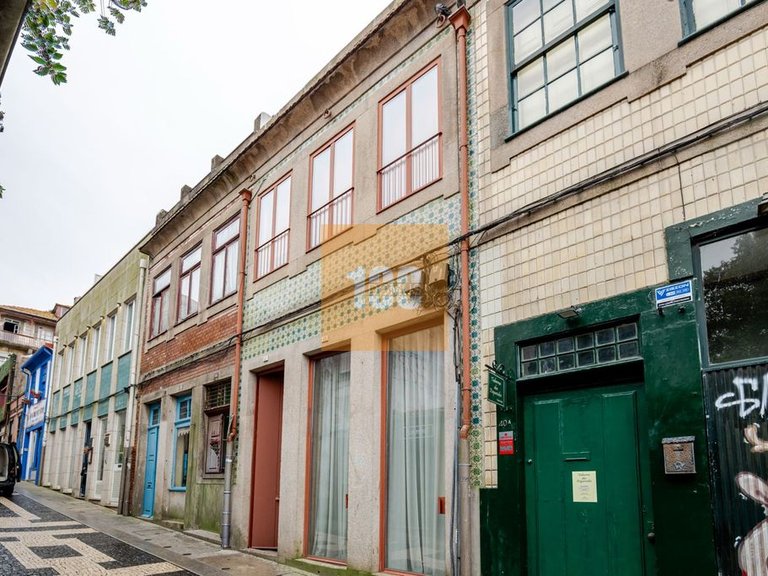 Commercial for Sale in Cedofeita, Santo Ildefonso, Sé, Miragaia, São Nicolau E Vitória, Porto 2