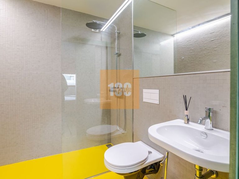 Commercial for Sale in Cedofeita, Santo Ildefonso, Sé, Miragaia, São Nicolau E Vitória, Porto 8