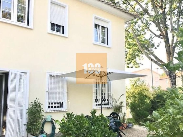 Town House for Sale in Ramalde, Porto 4