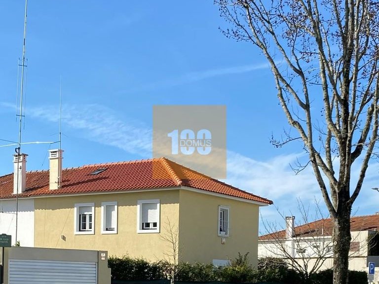 Town House for Sale in Ramalde, Porto 16