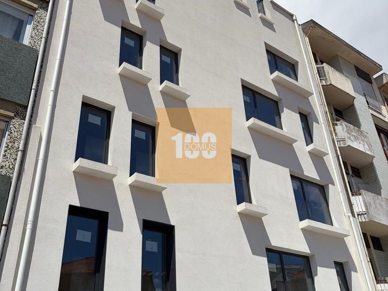 Apartment for Sale in Cedofeita, Santo Ildefonso, Sé, Miragaia, São Nicolau E Vitória, Porto 20