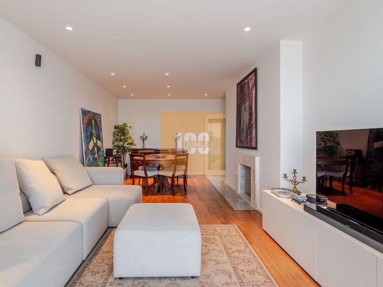 Apartment for Sale in Aldoar, Foz Do Douro E Nevogilde, Porto 5
