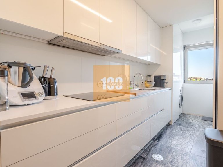 Apartment for Sale in Aldoar, Foz Do Douro E Nevogilde, Porto 12