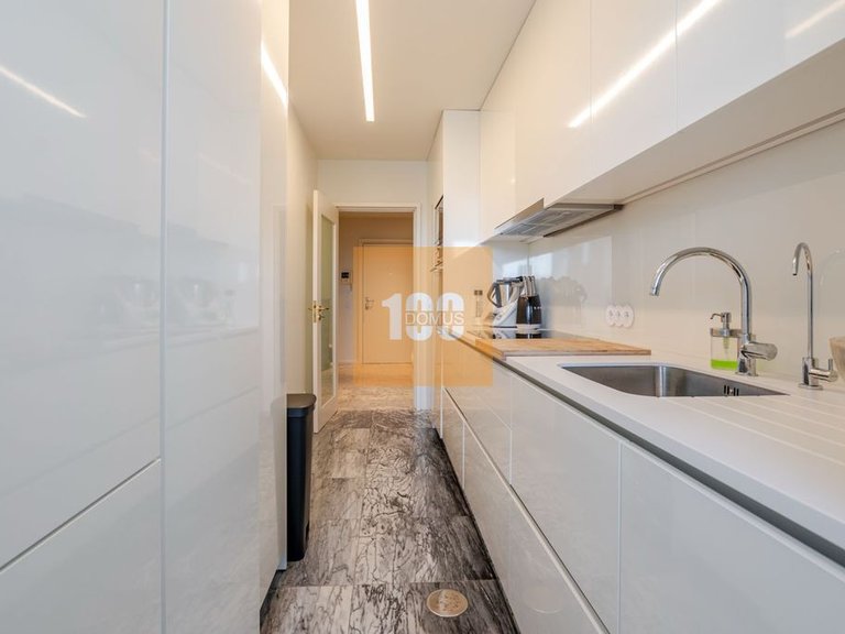 Apartment for Sale in Aldoar, Foz Do Douro E Nevogilde, Porto 14