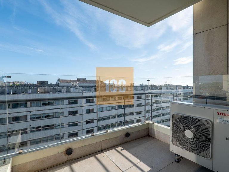 Apartment for Sale in Aldoar, Foz Do Douro E Nevogilde, Porto 34
