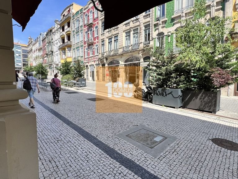 Commercial for Sale in Cedofeita, Santo Ildefonso, Sé, Miragaia, São Nicolau E Vitória, Porto 14