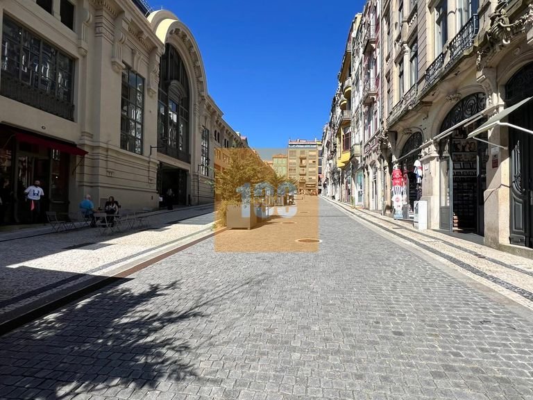 Commercial for Sale in Cedofeita, Santo Ildefonso, Sé, Miragaia, São Nicolau E Vitória, Porto 18