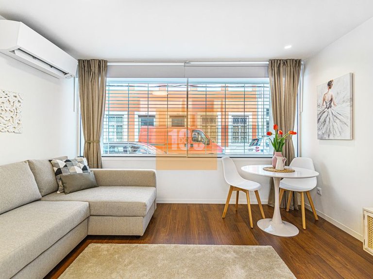Apartment for Sale in Cedofeita, Santo Ildefonso, Sé, Miragaia, São Nicolau E Vitória, Porto 1