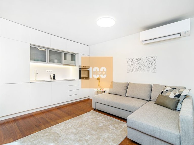 Apartment for Sale in Cedofeita, Santo Ildefonso, Sé, Miragaia, São Nicolau E Vitória, Porto 8