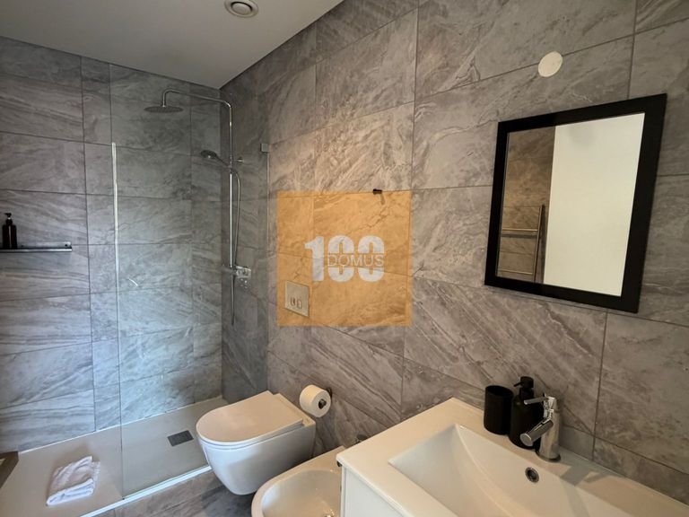 Apartment for Sale in Cedofeita, Santo Ildefonso, Sé, Miragaia, São Nicolau E Vitória, Porto 17