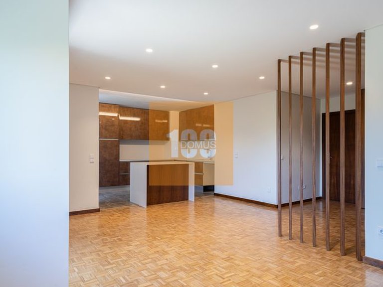 Apartment for Sale in Aldoar, Foz Do Douro E Nevogilde, Porto 5