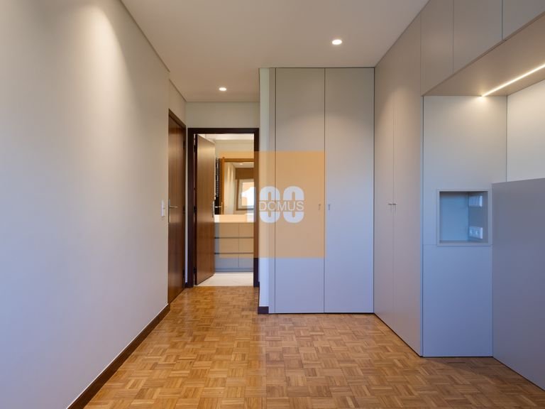 Apartment for Sale in Aldoar, Foz Do Douro E Nevogilde, Porto 16