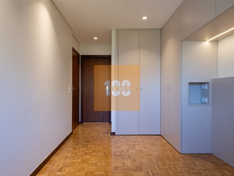 Apartment for Sale in Aldoar, Foz Do Douro E Nevogilde, Porto 17