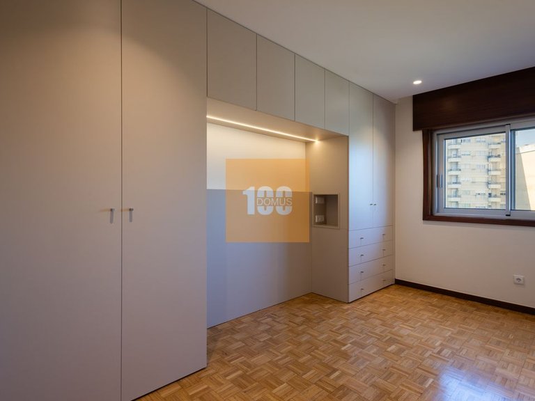 Apartment for Sale in Aldoar, Foz Do Douro E Nevogilde, Porto 20