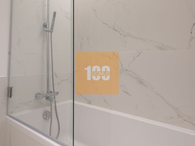 Apartment for Sale in Aldoar, Foz Do Douro E Nevogilde, Porto 23