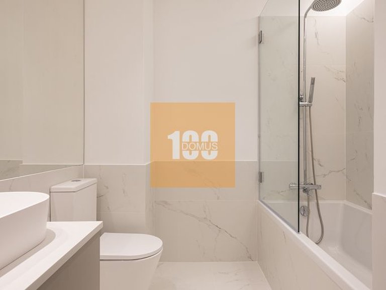 Apartment for Sale in Aldoar, Foz Do Douro E Nevogilde, Porto 27