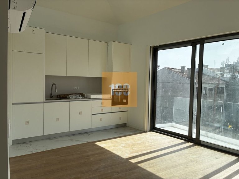Apartment for Sale in Cedofeita, Santo Ildefonso, Sé, Miragaia, São Nicolau E Vitória, Porto 7