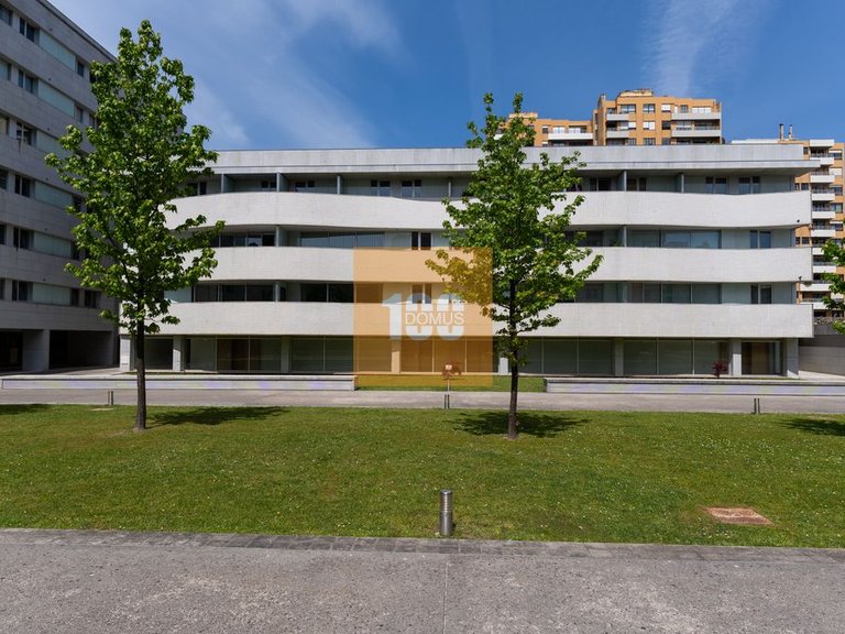 Apartment for Sale in Lordelo Do Ouro E Massarelos, Porto 3