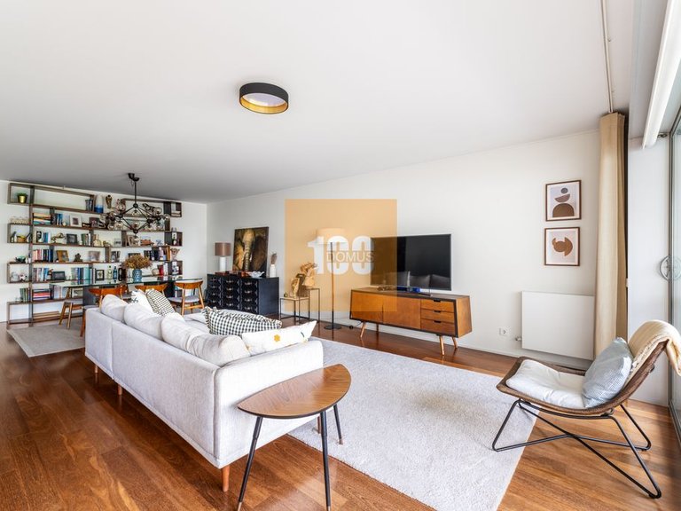 Apartment for Sale in Lordelo Do Ouro E Massarelos, Porto 5