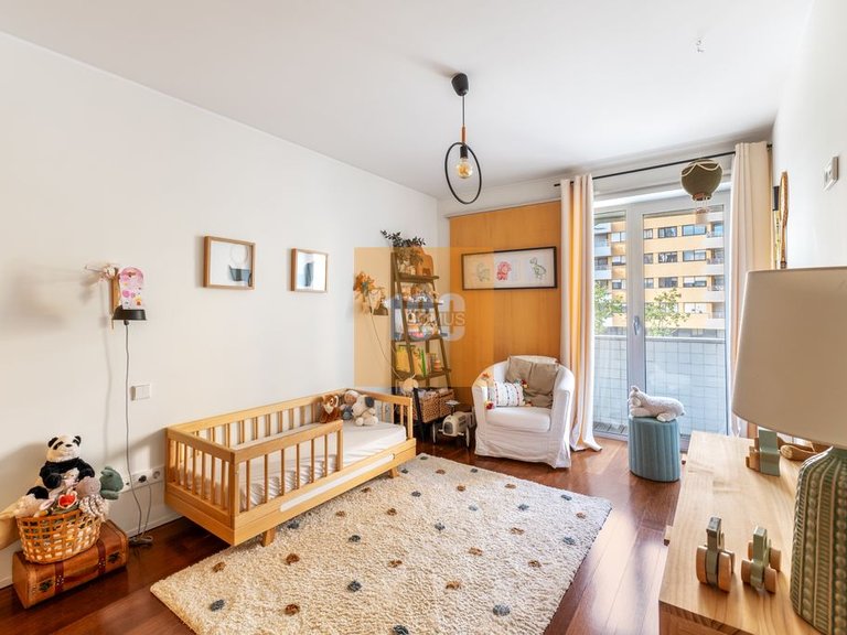 Apartment for Sale in Lordelo Do Ouro E Massarelos, Porto 17