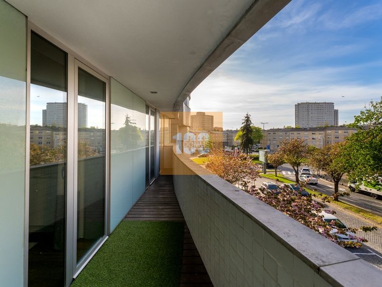 Apartment for Sale in Lordelo Do Ouro E Massarelos, Porto 25