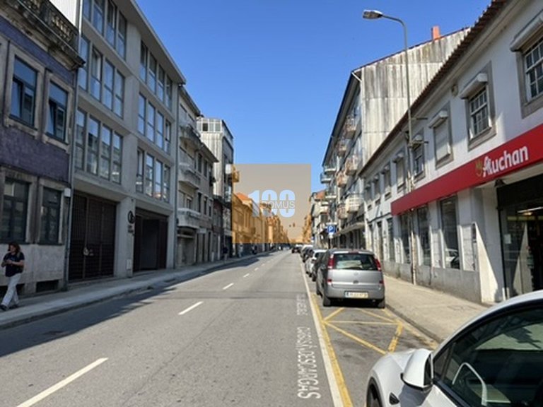 Commercial for Sale in Bonfim, Porto 11