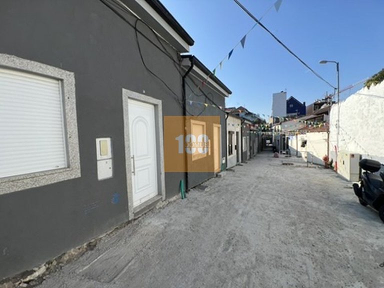 Commercial for Sale in Bonfim, Porto 14