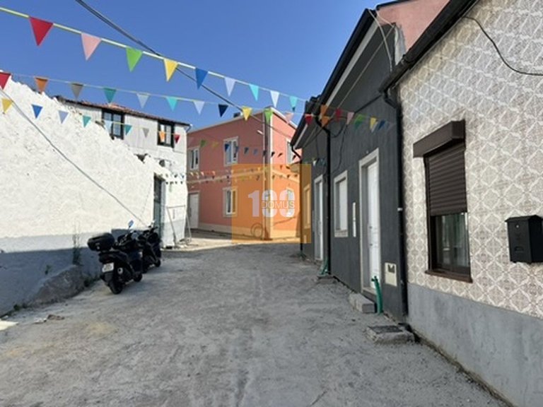 Commercial for Sale in Bonfim, Porto 16