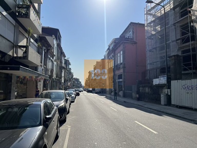 Commercial for Sale in Bonfim, Porto 22