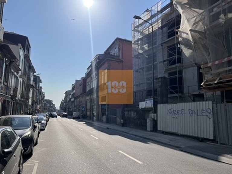 Commercial for Sale in Bonfim, Porto 27