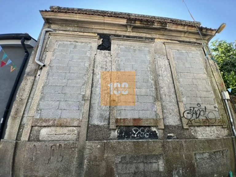Commercial for Sale in Bonfim, Porto 33