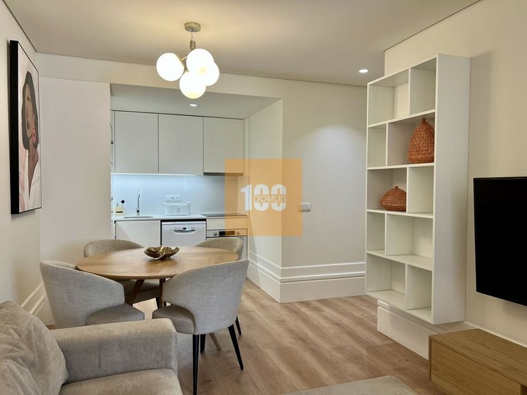 Apartment for Sale in Cedofeita, Santo Ildefonso, Sé, Miragaia, São Nicolau E Vitória, Porto 3